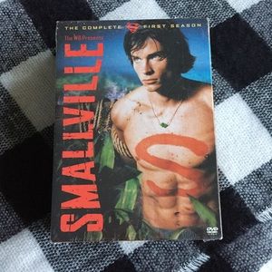 Brand New Smallville Season One DVD Set